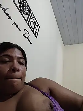 Snapshot of Indiafogosa23 chatting on 05/25/26, 05:41 Indiafogosa23 online show from 05/25/26, 05:41