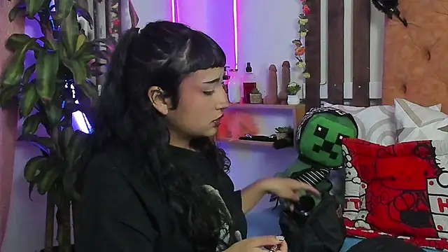 Snapshot of MeowMota_ chatting on 02/04/26, 06:03 MeowMota online show from 02/04/26, 06:03