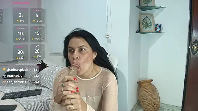 perla hot4u online show from 07/02/26, 03:23
