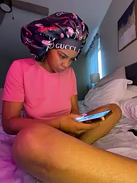 Snapshot of oshun6360 chatting on 03/12/26, 02:12 oshun6360 online show from 03/12/26, 02:12