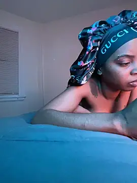 Snapshot of oshun6360 chatting on 03/16/26, 11:42 oshun6360 online show from 03/16/26, 11:42