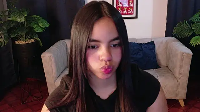 Snapshot of SofiaMante_ chatting on 02/04/26, 09:20 SofiaMante online show from 02/04/26, 09:20
