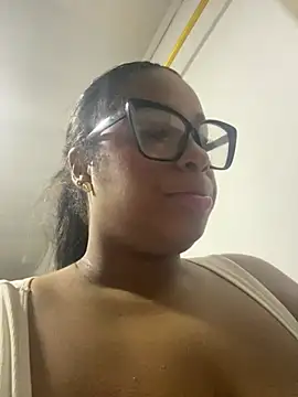 Snapshot of NataliaMillers chatting on 06/14/26, 03:52 NataliaMillers online show from 06/14/26, 03:52