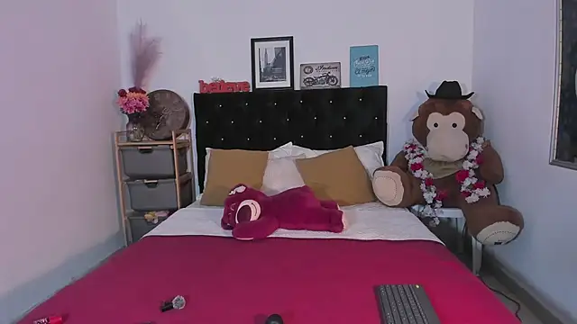 zoe siren online show from 07/15/26, 03:01