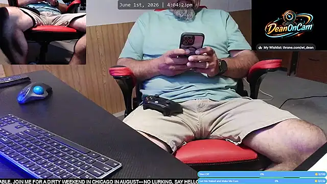 Snapshot of DeanonCam chatting on 06/01/26, 09:05 DeanonCam online show from 06/01/26, 09:05