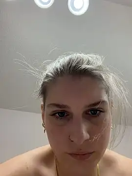 Snapshot of SassynNatty chatting on 03/11/26, 02:06 SassynNatty online show from 03/11/26, 02:06
