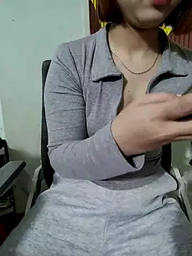 Snapshot of -LunaLust chatting on 02/03/26, 04:43 -LunaLust online show from 02/03/26, 04:43