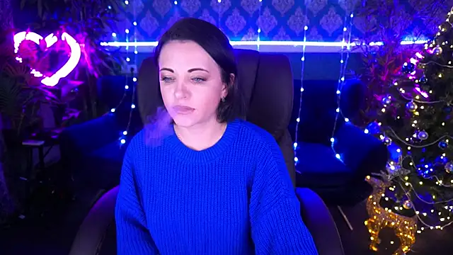 Dafni Monn online show from 12/11/24, 01:39