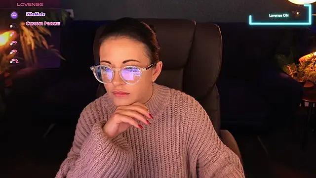 Dafni Monn online show from 11/07/25, 06:57