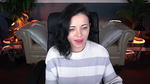 Snapshot of Dafni_Monn chatting on 04/23/26, 05:52 Dafni Monn online show from 04/23/26, 05:52