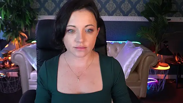 Snapshot of Dafni_Monn chatting on 05/04/26, 01:18 Dafni Monn online show from 05/04/26, 01:18