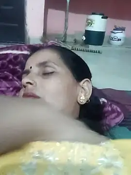 Snapshot of Hasmi_hot09 chatting on 05/18/26, 05:52 Hasmi hot09 online show from 05/18/26, 05:52