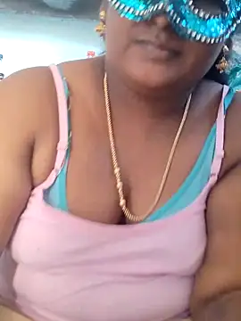 Snapshot of divyasree1431 chatting on 04/10/26, 06:29 divyasree1431 online show from 04/10/26, 06:29