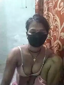 Hotmayahot online show from 06/04/26, 05:13