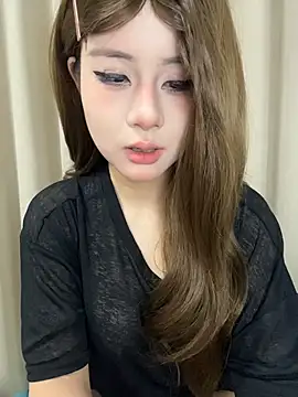 Snapshot of Uli_a chatting on 06/03/26, 02:19 Uli a online show from 06/03/26, 02:19