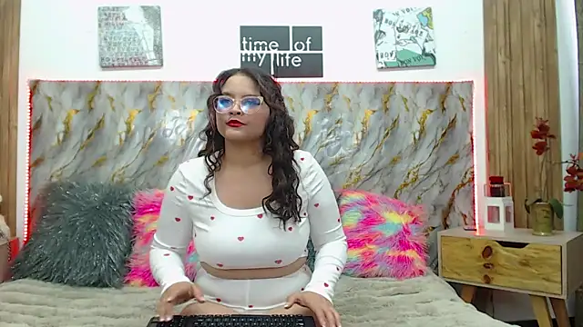 rossyvalbuena online show from 06/20/26, 02:53