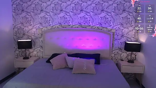 Venusandrea29 online show from 06/12/26, 12:15
