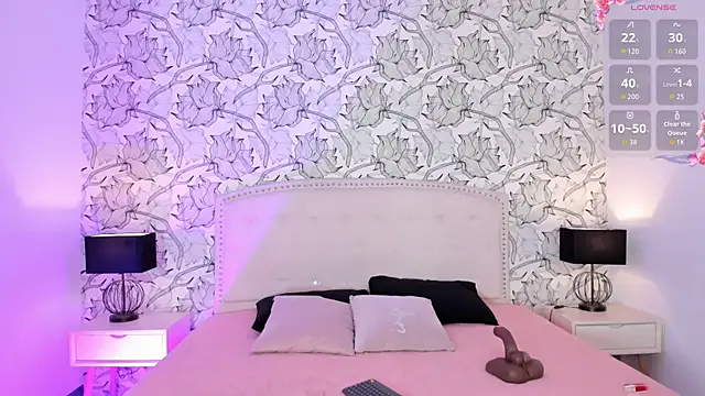 Venusandrea29 online show from 07/26/26, 12:12