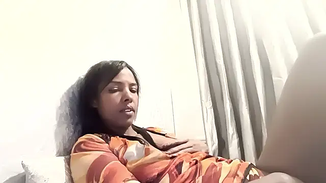 Snapshot of Zilieka chatting on 01/10/26, 10:36 Zilieka online show from 01/10/26, 10:36