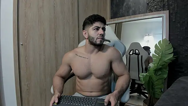 Snapshot of Thiago_moretti chatting on 05/25/26, 12:05 Thiago moretti online show from 05/25/26, 12:05