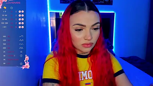 Snapshot of Nicole_rouss chatting on 06/18/26, 02:12 Nicole rouss online show from 06/18/26, 02:12