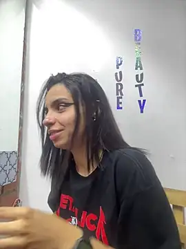 Snapshot of Electra_Darkk chatting on 03/21/26, 03:48 Electra Darkk online show from 03/21/26, 03:48