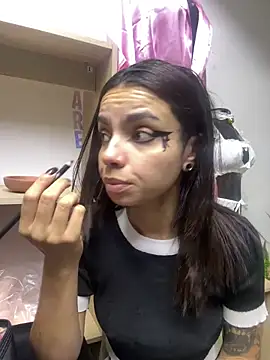 Snapshot of Electra_Darkk chatting on 04/12/26, 12:10 Electra Darkk online show from 04/12/26, 12:10