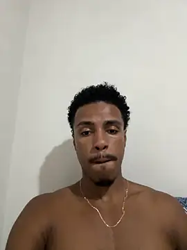 Snapshot of LorenzoBlack27 chatting on 03/20/26, 12:15 LorenzoBlack27 online show from 03/20/26, 12:15