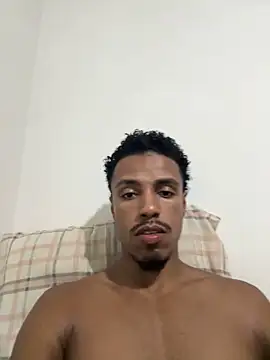 Snapshot of LorenzoBlack27 chatting on 04/17/26, 11:19 LorenzoBlack27 online show from 04/17/26, 11:19
