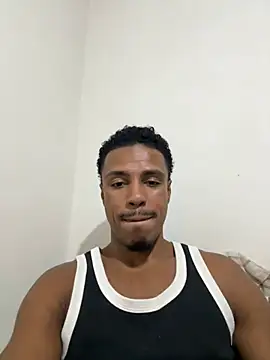 Snapshot of LorenzoBlack27 chatting on 05/06/26, 12:19 LorenzoBlack27 online show from 05/06/26, 12:19