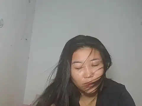 Zyeiii online show from 06/25/26, 06:34