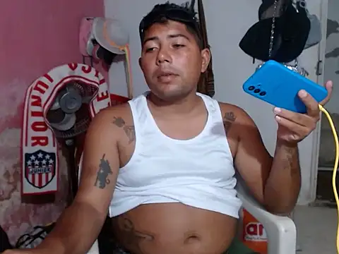 Snapshot of master_juju1924 chatting on 03/16/26, 05:44 master juju1924 online show from 03/16/26, 05:44