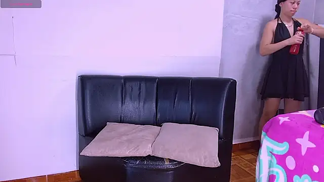 Snapshot of Sophi_and_Jack chatting on 03/26/26, 10:37 Sophi and Jack online show from 03/26/26, 10:37