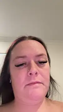 carinabro10 online show from 06/07/26, 03:43