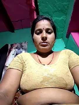 Snapshot of Reena_lodha chatting on 02/28/26, 10:11 Reena lodha online show from 02/28/26, 10:11