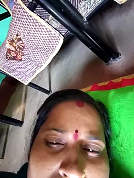 Snapshot of Reena_lodha chatting on 03/11/26, 09:26 Reena lodha online show from 03/11/26, 09:26