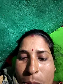 Snapshot of Reena_lodha chatting on 03/22/26, 04:43 Reena lodha online show from 03/22/26, 04:43