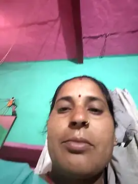Snapshot of Reena_lodha chatting on 04/02/26, 10:02 Reena lodha online show from 04/02/26, 10:02