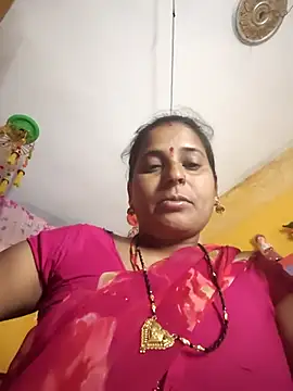 Snapshot of Reena_lodha chatting on 04/09/26, 07:08 Reena lodha online show from 04/09/26, 07:08