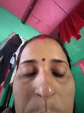 Snapshot of Reena_lodha chatting on 05/18/26, 07:36 Reena lodha online show from 05/18/26, 07:36
