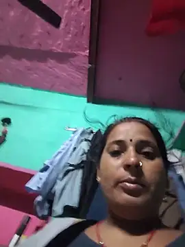 Snapshot of Reena_lodha chatting on 05/26/26, 10:39 Reena lodha online show from 05/26/26, 10:39
