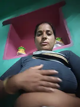 Snapshot of Reena_lodha chatting on 06/06/26, 08:57 Reena lodha online show from 06/06/26, 08:57