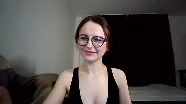 Snapshot of Satin_Sin chatting on 01/16/26, 07:29 Satin Sin online show from 01/16/26, 07:29