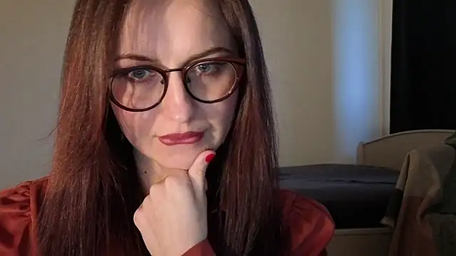 Snapshot of Satin_Sin chatting on 04/04/26, 05:43 Satin Sin online show from 04/04/26, 05:43