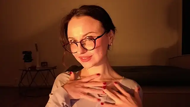 Snapshot of Satin_Sin chatting on 05/14/26, 07:42 Satin Sin online show from 05/14/26, 07:42