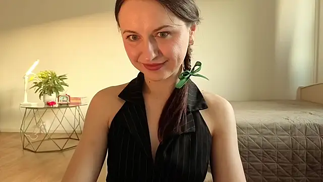 Snapshot of Satin_Sin chatting on 05/24/26, 06:13 Satin Sin online show from 05/24/26, 06:13