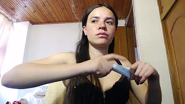 Snapshot of Shanel_Lozano chatting on 03/01/26, 09:17 Shanel Lozano online show from 03/01/26, 09:17