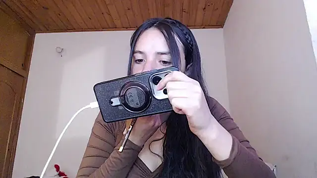Snapshot of Shanel_Lozano chatting on 05/31/26, 04:03 Shanel Lozano online show from 05/31/26, 04:03