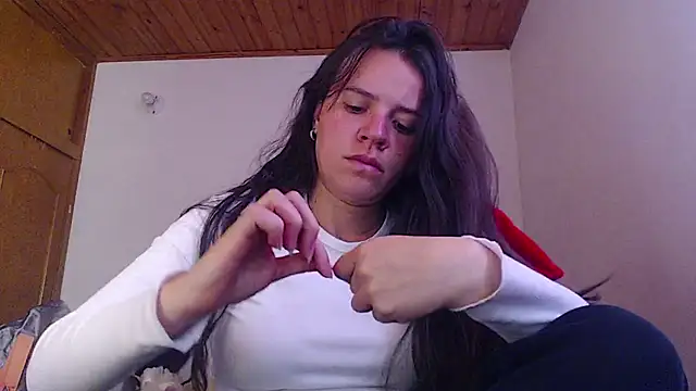 Shanel Lozano online show from 07/06/26, 07:27