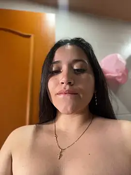 Veronica Wins  online show from 05/13/26, 06:38